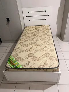 LADIES EXECUTIVE BEDSPACE AVAILABLE