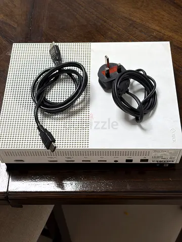X Box One S Gaming Console with HDMi Cable & Power Cable.. No Controller.