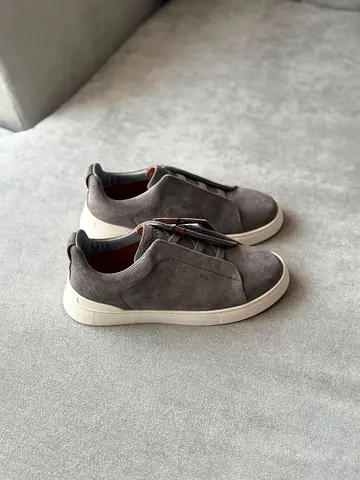 Zegna Triple Stich
(Super master quality)