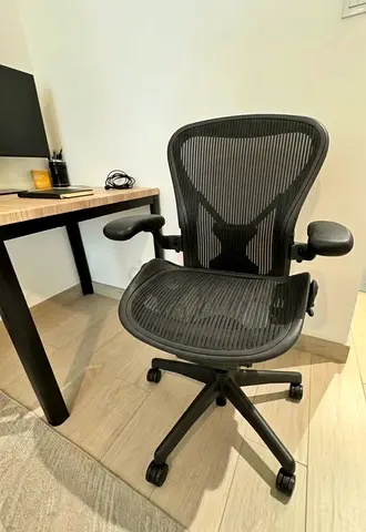 Herman Miller Aeron Chair Size B Fully Loaded with Posture Fit Support