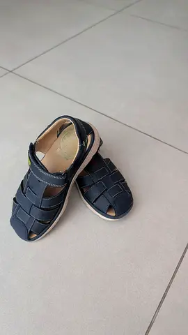 Pablosky Kids Sandals Size 31 Navy Like New