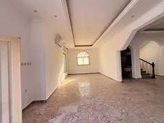 Amazing offer 5bhk villa just in 100k 4cheques payment well designed prime location