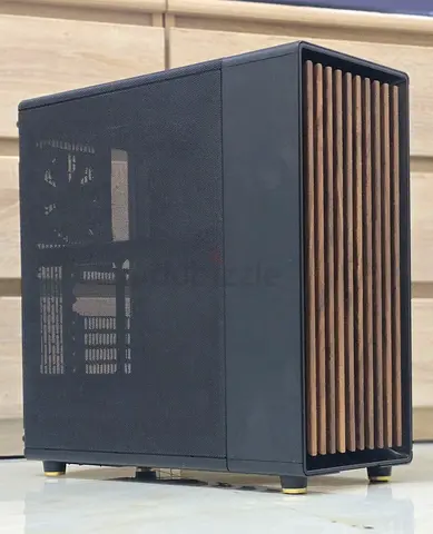 Fractal North XL Charcoal black with 4 Noctua NF-12 fans and NH- D15 CPU Cooler (intel fittings)