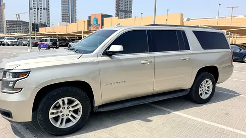 2017 Chevrolet SUBURBAN 照片 4