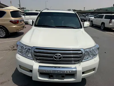 Pristine Toyota Land Cruiser GXR 2011 | GCC Specs | V8 Power