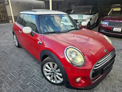 Urgent Sale Fixed Price 2014 MINI Cooper C | GCC Specs | Iconic Hatchback
