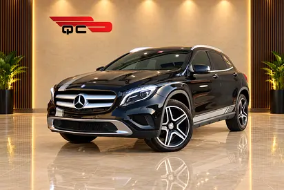 2017 Mercedes-Benz GLA 250 4MATIC | 88,000 KM | Panoramic Roof