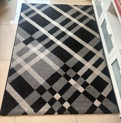 Black & Grey Geometric Area Rug - Good Condition