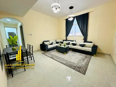 شقة فخمه غرفه وصاله مفروشة للإيجار الشهري! شامله الفواتير والإنترنت, بإطلالة رائعة, موقع حيوي, وتشطيبات ممتازة، جاهزة للسكن فوراً.