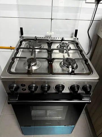 Media 3 burner gas oven with Grill