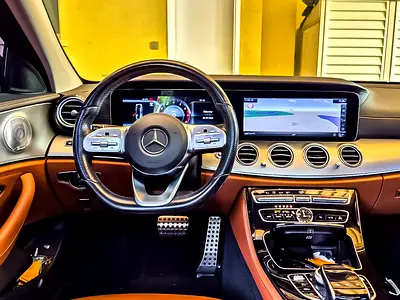 2020 Mercedes-BENZ E-CLASS photo 13