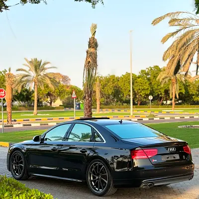 2014 AUDI S8 photo 5