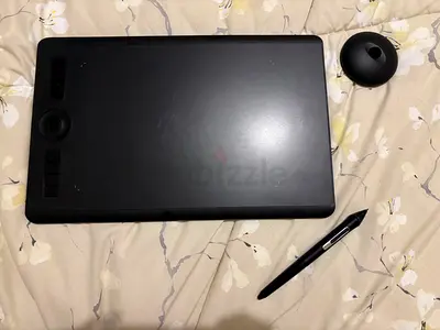 Graphics Drawing Tablet with Pen and Stand (Wired+Bluetooth) - Good Condition - Wacom Intuous Pro M