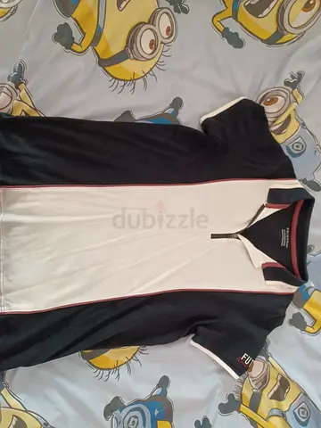 Black and white short sleeve quarter zip polo sports shirt, size medium