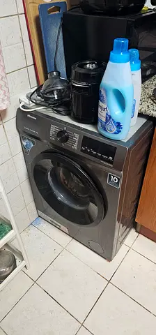 Hisence front-load washing machine, 10kg, good working condition