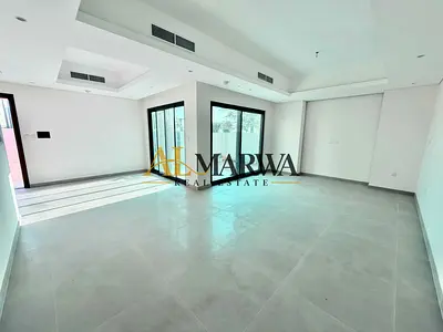 Lavish brand new corner unit with huge garden
