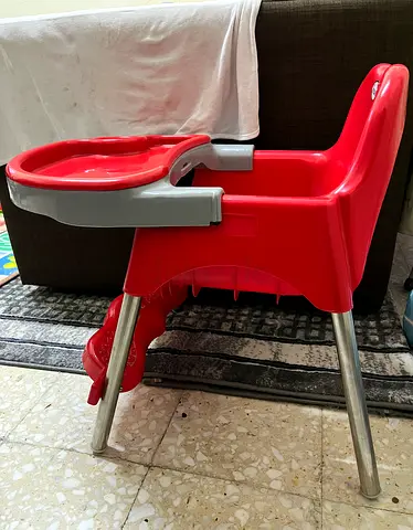 Red Plastic adjustable Baby High Chair with Removable Tray - Good Condition