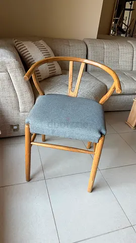 Dining Wishbone Chair style