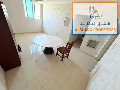 Very spacious - suitable for families and employees - 6 installments - Prime location on the main road near all services