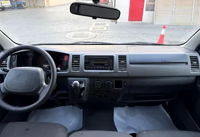صورة 10 لـ 2011 Toyota HIACE