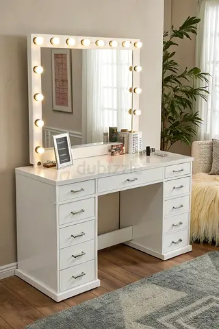White Hollywood Vanity Dressing Table with Lighted Mirror and 10 Drawers