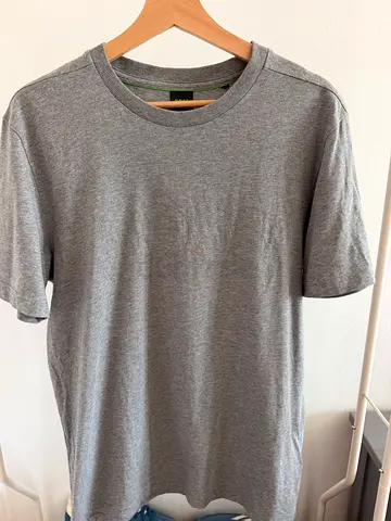 HUGO BOSS Men’s Grey T-Shirt – Excellent Condition