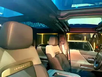 2024 GMC HUMMER — фото 12
