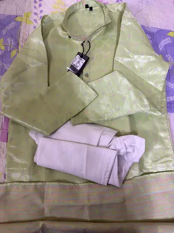 Light green men's traditional kurta - new with tags, size M