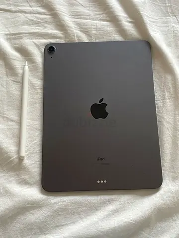 Apple iPad Air (Space Gray) with Apple Pencil - Good Condition
