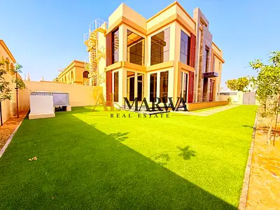 Brand New 5 Bedroom's Luxury Villa with Top end Finishing