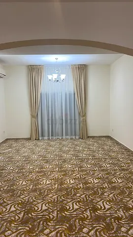 Wall-to-wall carpet