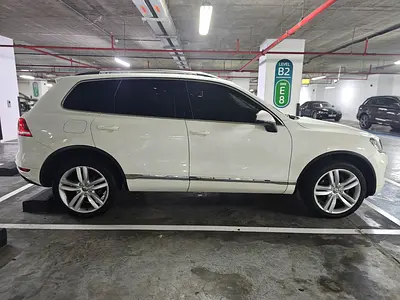 Urgent Sale Fixed Price 2012 VW Touareg SEL | GCC Excellent Condition