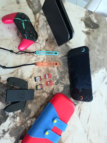 Nintendo switch 2 for sale
With accessories and a few games and other installed inside.
