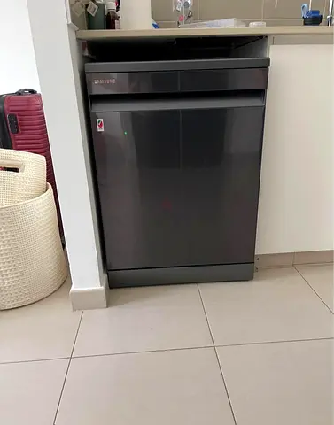 Samsung 3 Racks Dishwasher size 60cm Exellent Condition