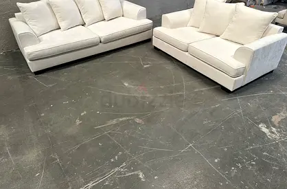 Excellent condition the one brand sofa set