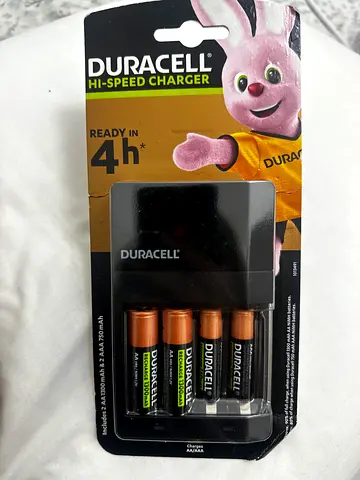 Duracell Hi-Speed AA Battery Charger with 4 x AA Rechargeable Batteries (New in Pack)
