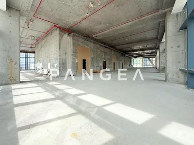 Rare Full Floor | Double Height Ceiling | Burj View