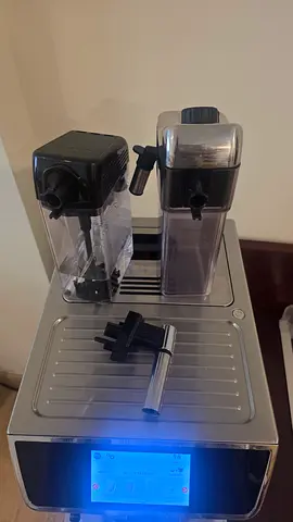 De'Longhi PrimaDonna Elite (ECAM 650.75) - Flagship Coffee Machine