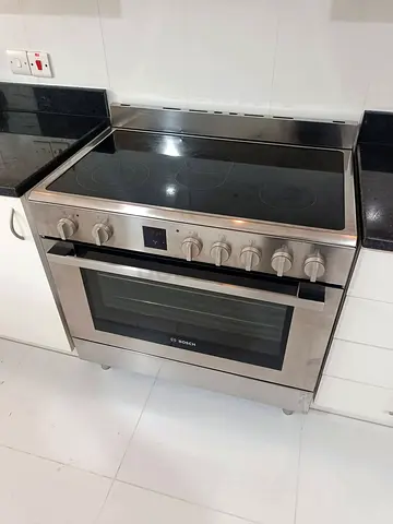 Bosch Digital Electric Ceramic Cooker Oven Size 90x60 CM