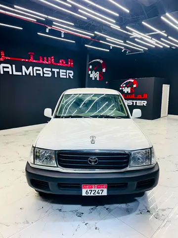 Toyota Land Cruiser GXR 2001 | GCC Specs | Well Maintained
