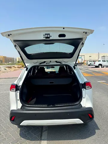 صورة 15 لـ 2024 Toyota COROLLA CROSS
