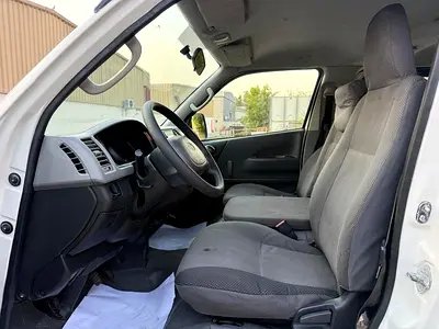 صورة 14 لـ 2011 Toyota HIACE