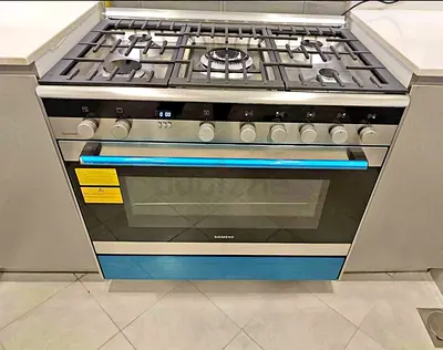 Siemens 90/60 cm Gas digital cooking range 5 burner Cooker with Oven - Stainless Steel, Like New,