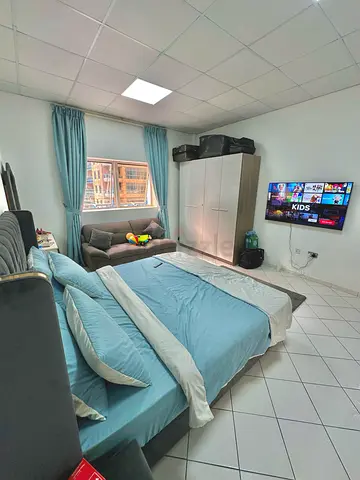 ** No Commission **  Master room close to dmcc metro