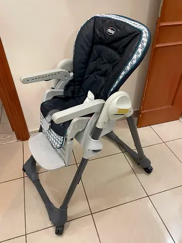 Chicco adjustable high feeding chair in good condition