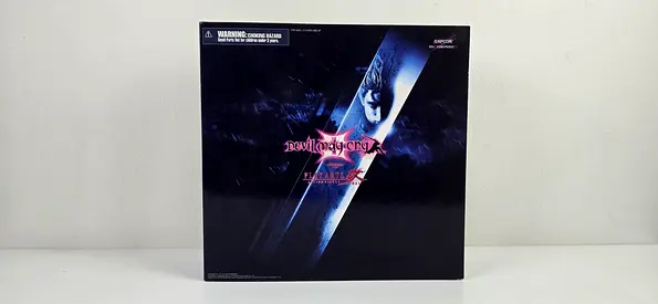 Vergil's figure of the DMC series by PlayArts