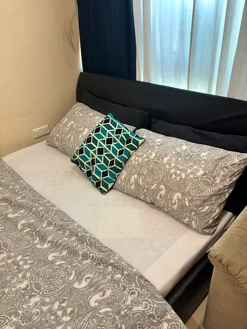 Home centre Queen bed free give away