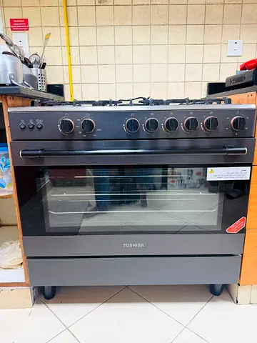 Toshiba Gas Cooker Oven Size 90x60 CM