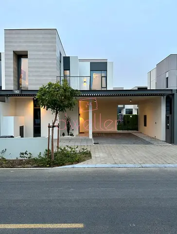 Dubai Family Tranquil Villa - Move In Now!