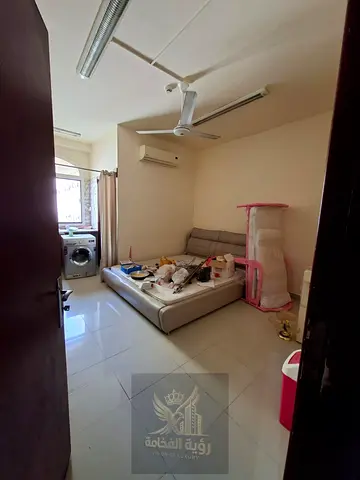 Spacious Studio for Annual Rent in Al Ghuwair, Sharjah A great opportunity to rent a spacious studio in the popular Al Ghuwair area of Sharjah. The